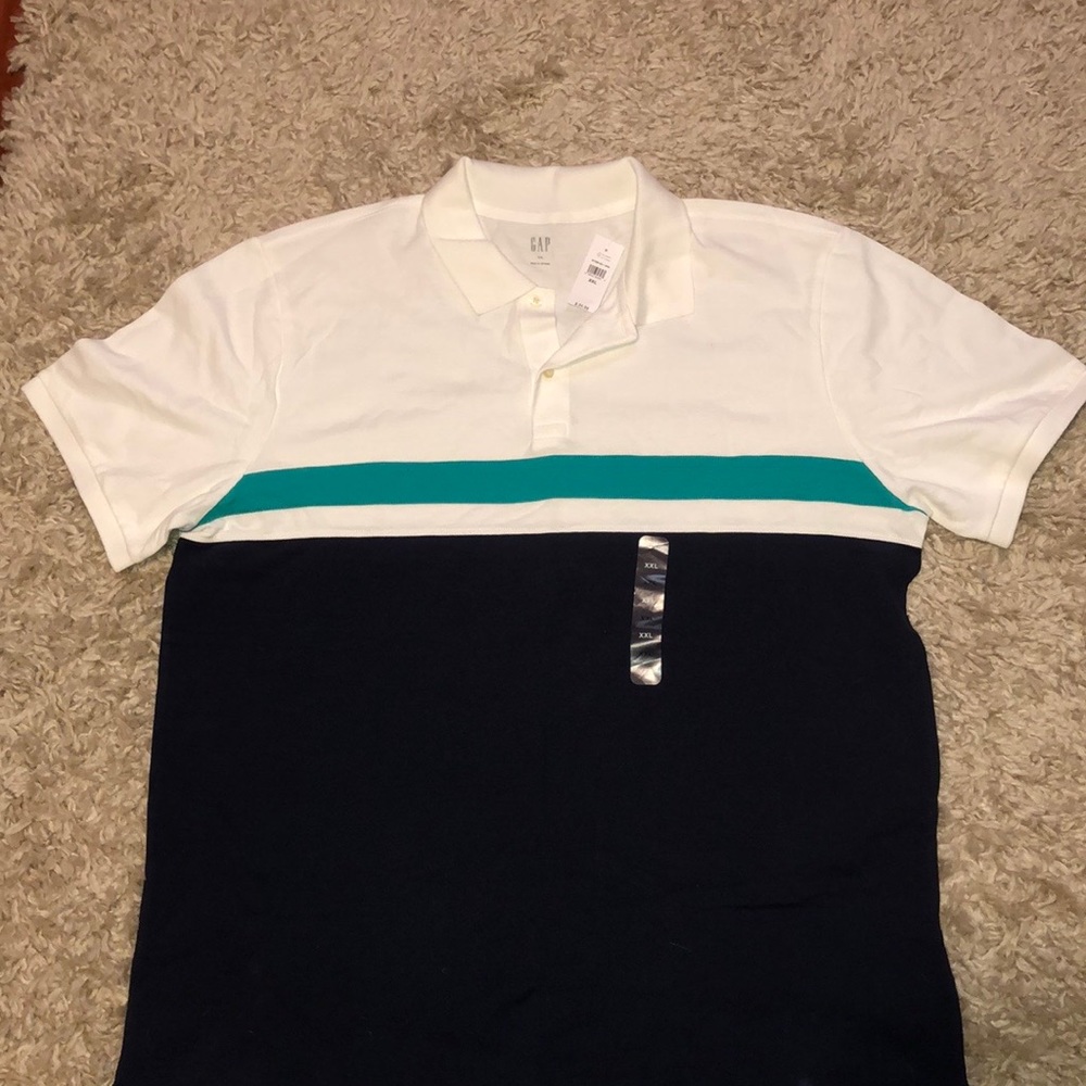 NWT!! Men’s GAP collared T-shirt bundle - Picture 2 of 5